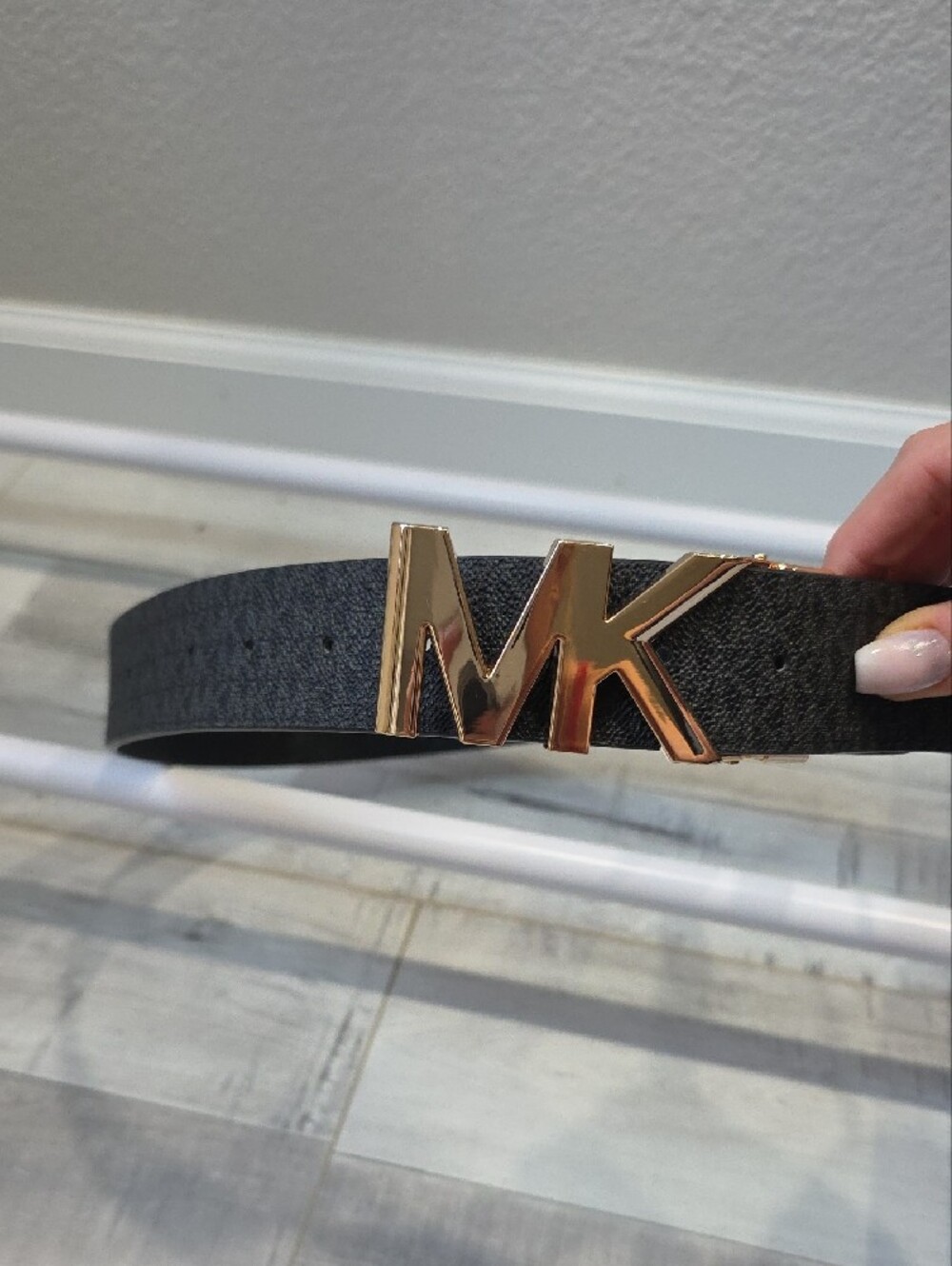 Michael Kors Black Reversible Belt with Rose Gold MK Buckle Size L - Picture 2 of 5